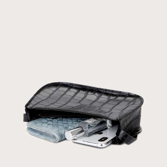 3 for $25⚡️SHEIN Black Croc Embossed Baguette Bag - Picture 2 of 8